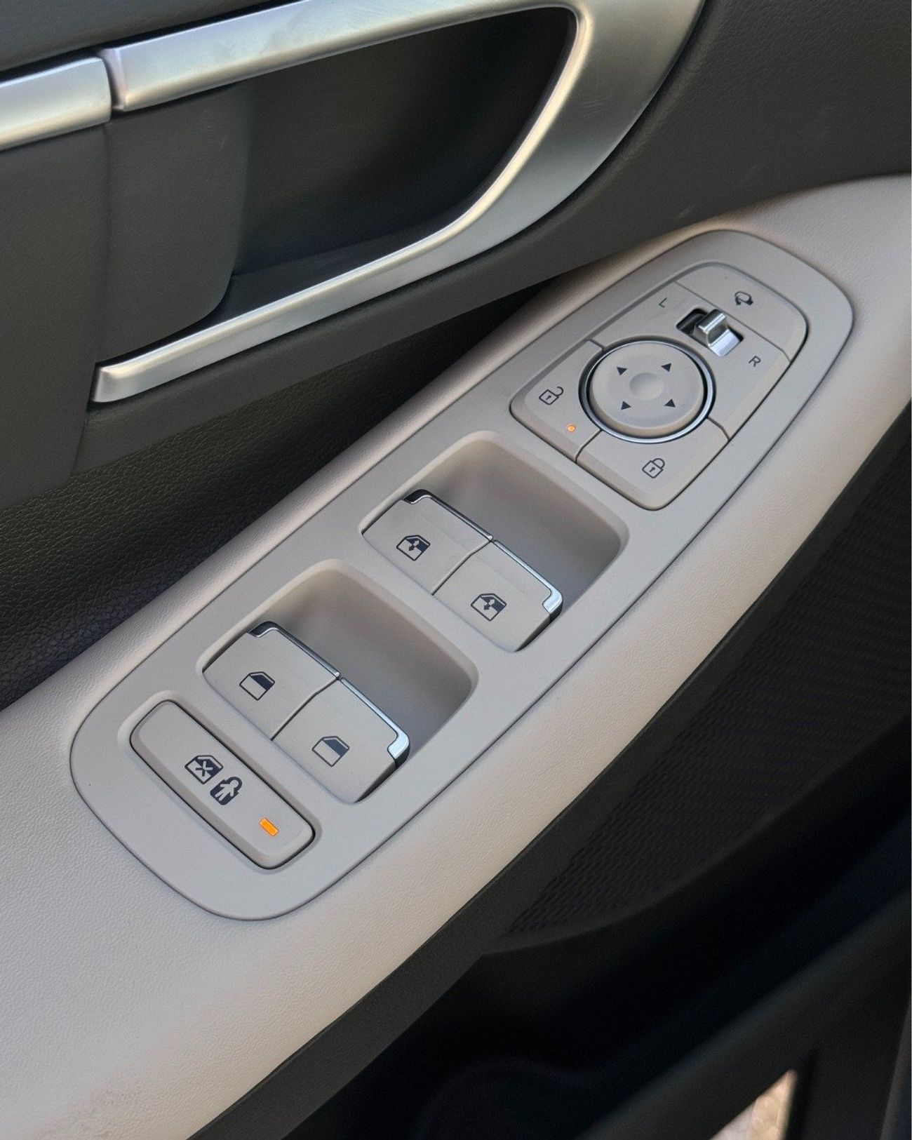 Hyundai Sonata HYUNDAI Sonata 2.0L HEV - 2025 MODEL