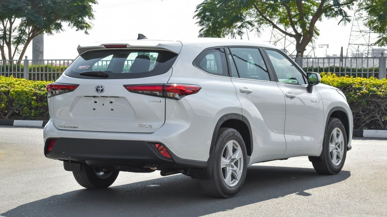 New TOYOTA HIGHLANDER HYBRID 2.5L GXR 2023 2023 for sale in Dubai - 701145