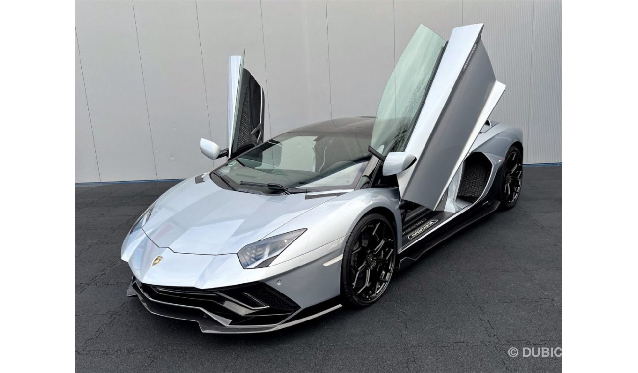 Lamborghini Aventador LP780-4 ULTIMATE ROADSTER 1 0f 250