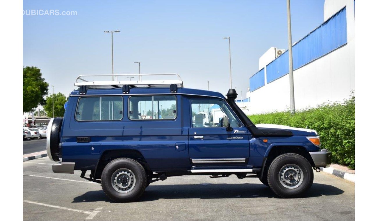 تويوتا لاند كروزر هارد توب 78 4.5l Diesel 9-Seater Mt