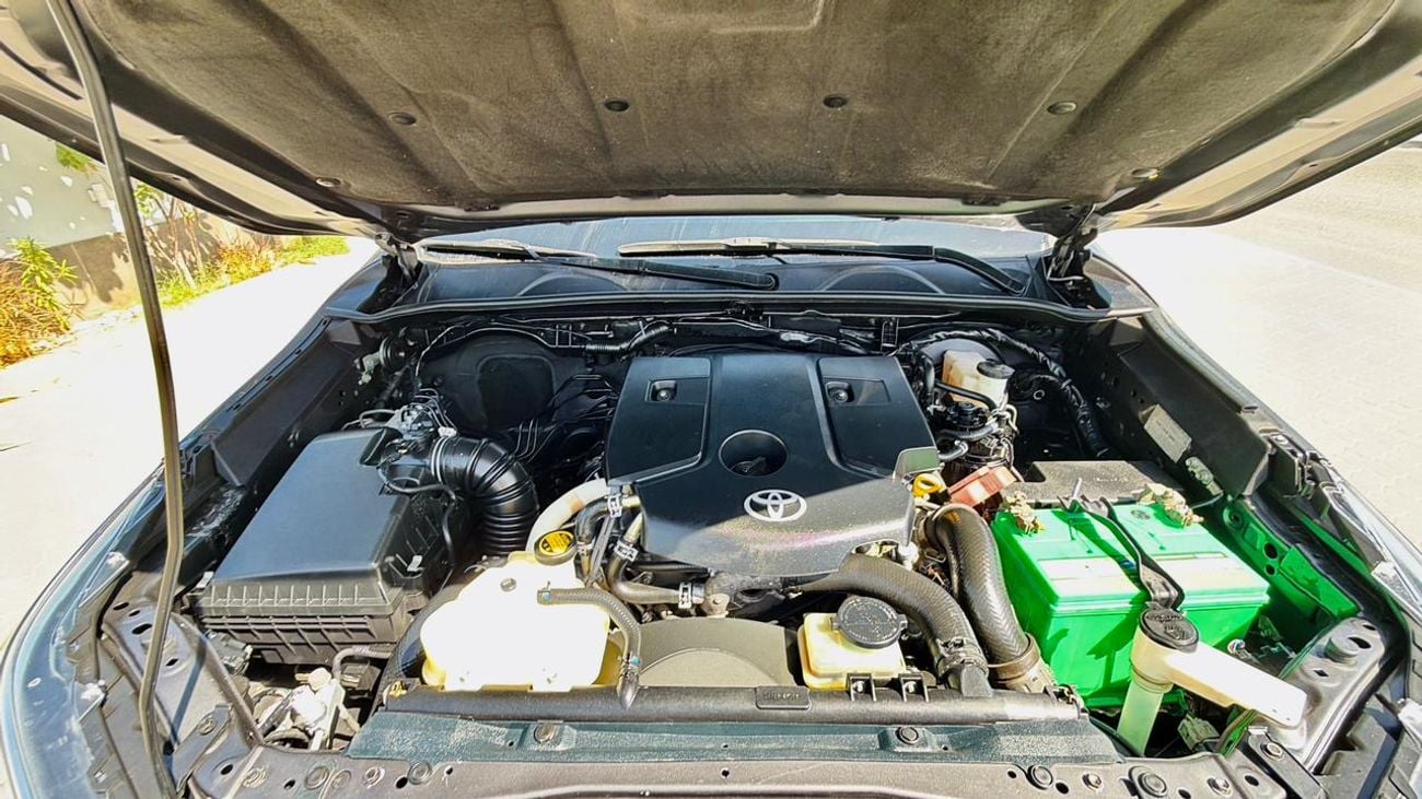 تويوتا هيلوكس -