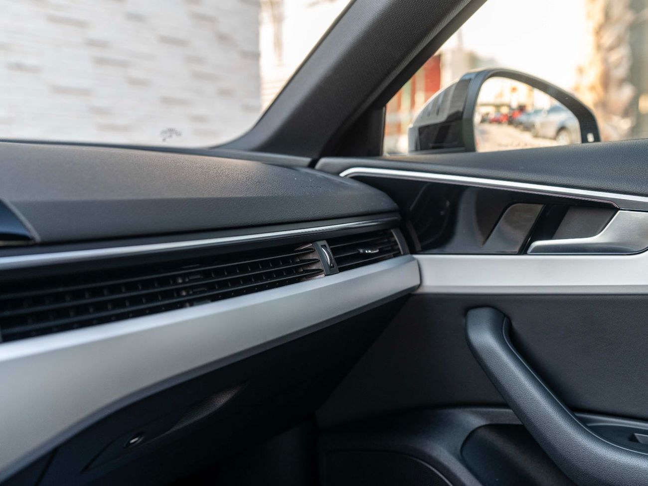 أودي A4 35 TFSI S Line 2.0L