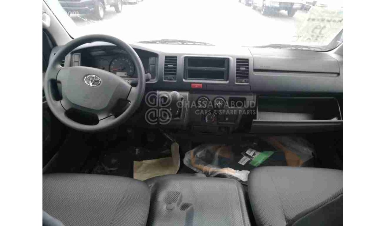 Toyota Hiace GLS STD Roof, Panel Van,2.5l Diesel, M/T, MY19, 0KM(Vehicle Code : EMO59)