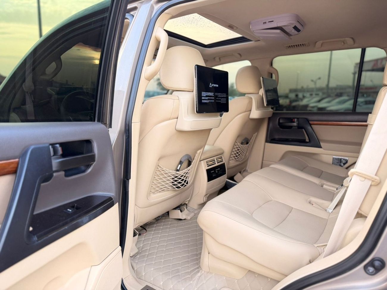 تويوتا لاند كروزر GXR 4.6L