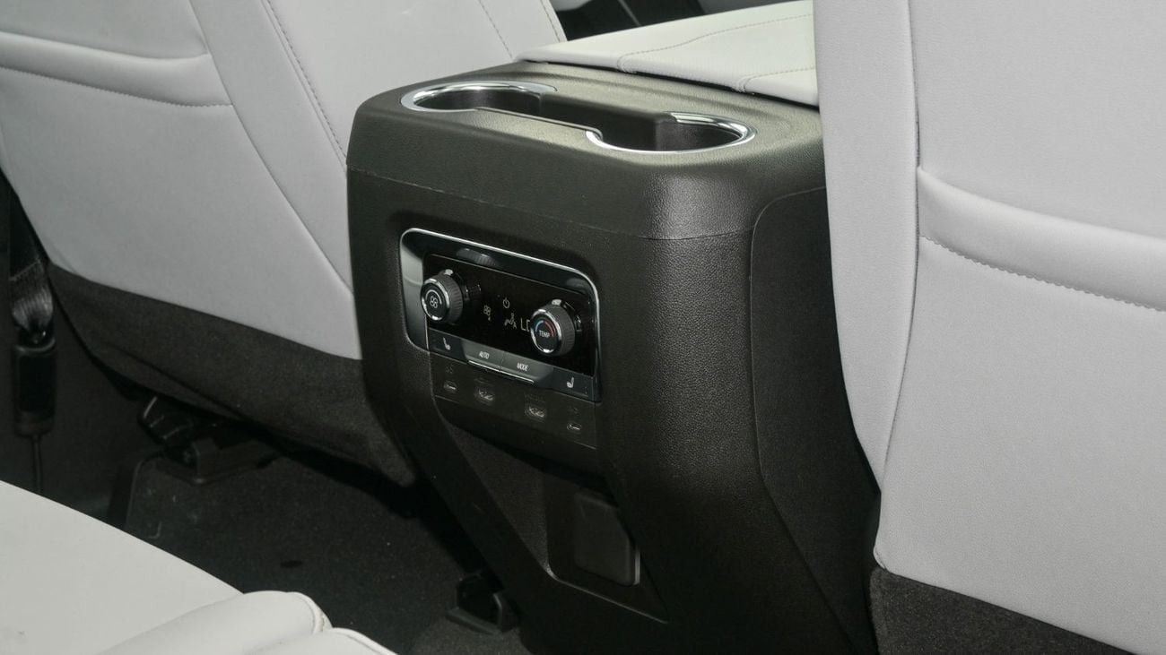 شيفروليه تاهو CHEVROLET TAHOE Premier AWD 5.3L V8 - 2025 (Export)