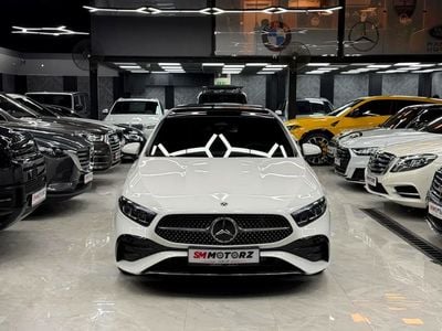 Mercedes-Benz A 200 Premium + 2.0L