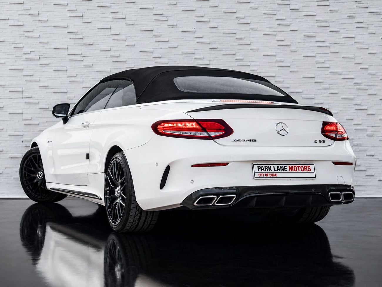 مرسيدس بنز C 63 AMG STD