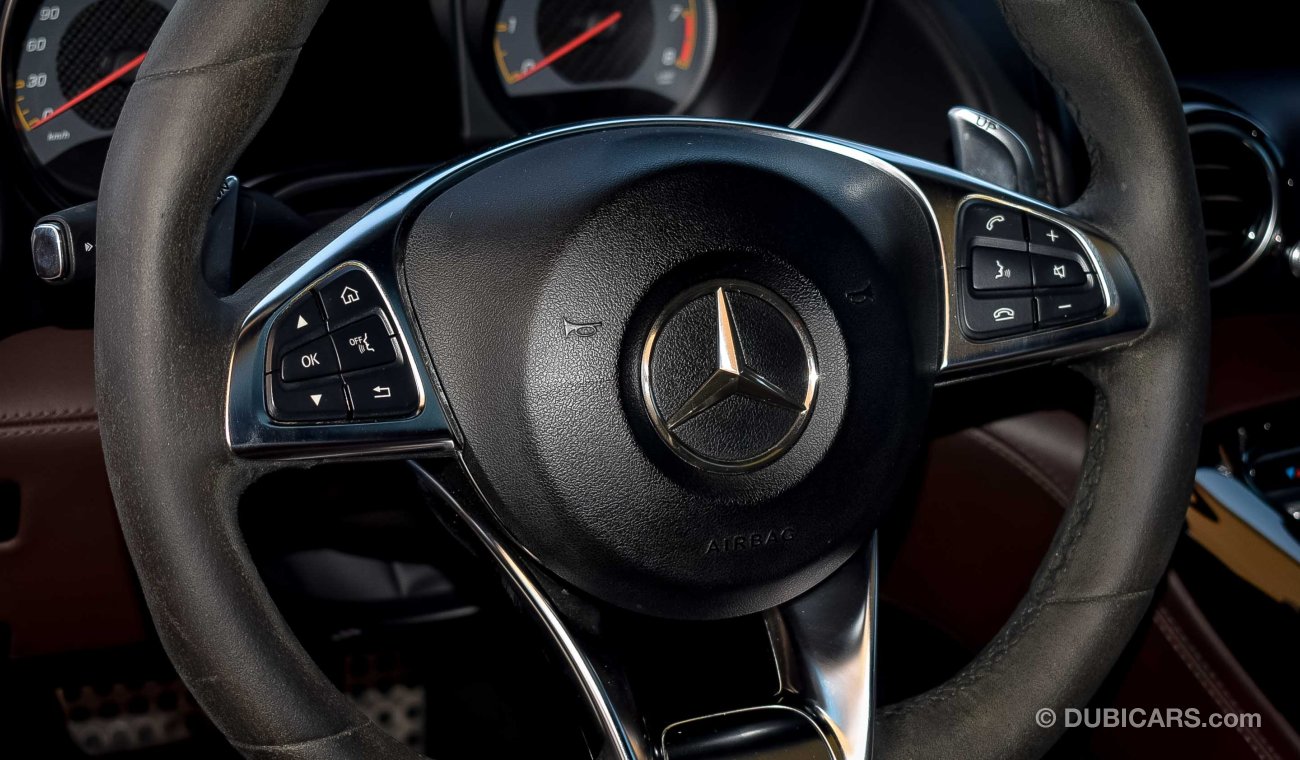 Mercedes-Benz AMG GT S s
