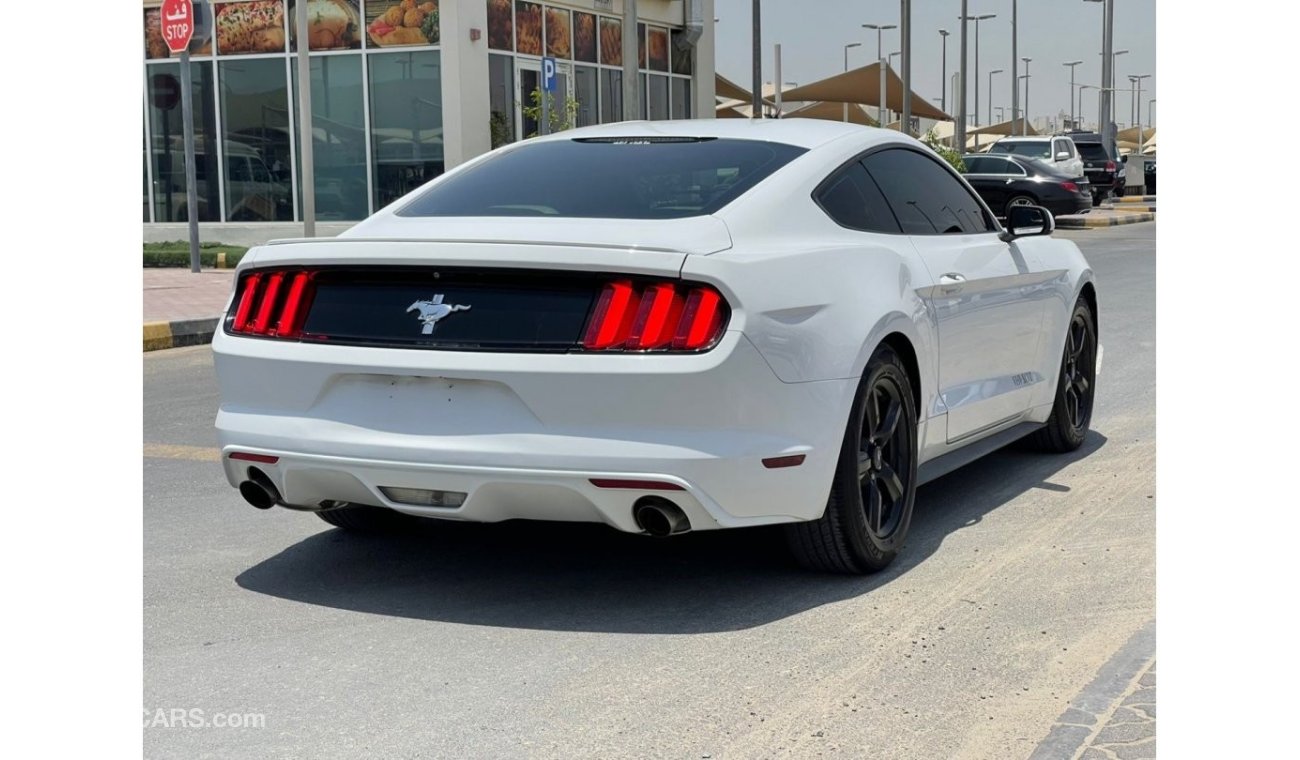 Ford Mustang Premium Premium 2015 model, American import, 6 cylinders, cattle 160000 km