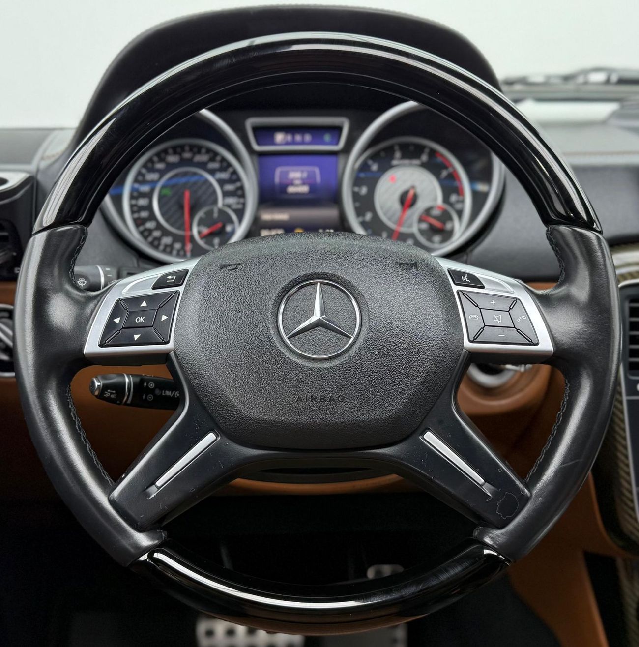 مرسيدس بنز G 63 AMG Std 5.5L 2016 Mercedes Benz G 63 AMG Edition 463, Full Mercedes Service History, Excellent Condition