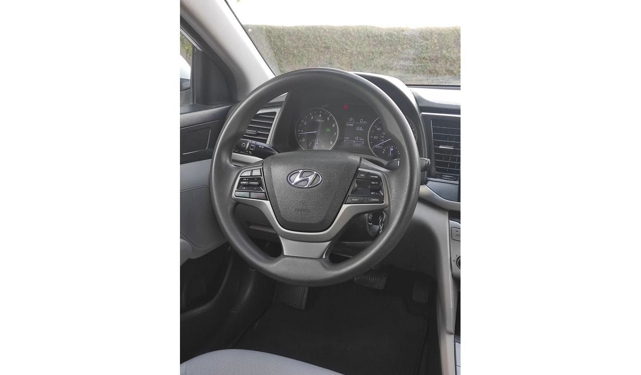 هيونداي إلانترا Standard 2.0L Hyundai Elantra 2017 2.0 usa full automatic
