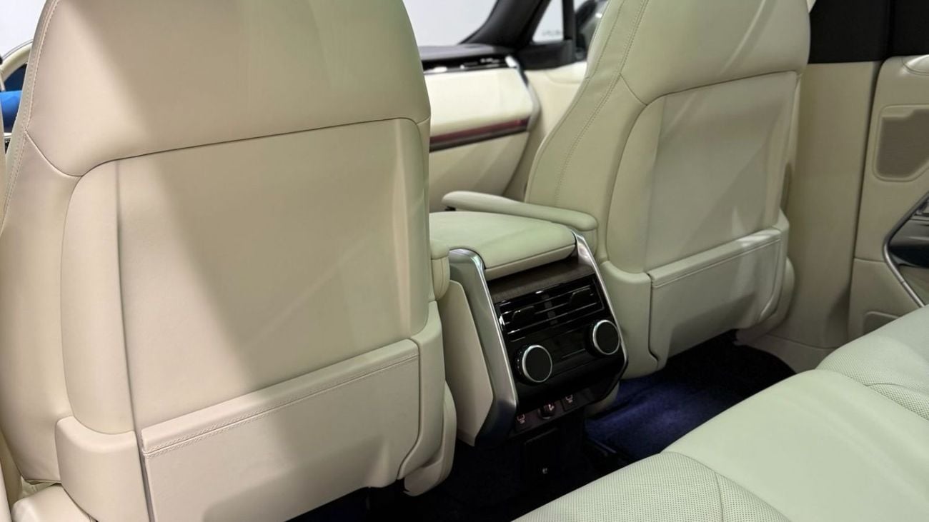 Land Rover Range Rover HSE P530 4.4L | V8 | GCC Specs | Warranty & Service Contract Until 2027