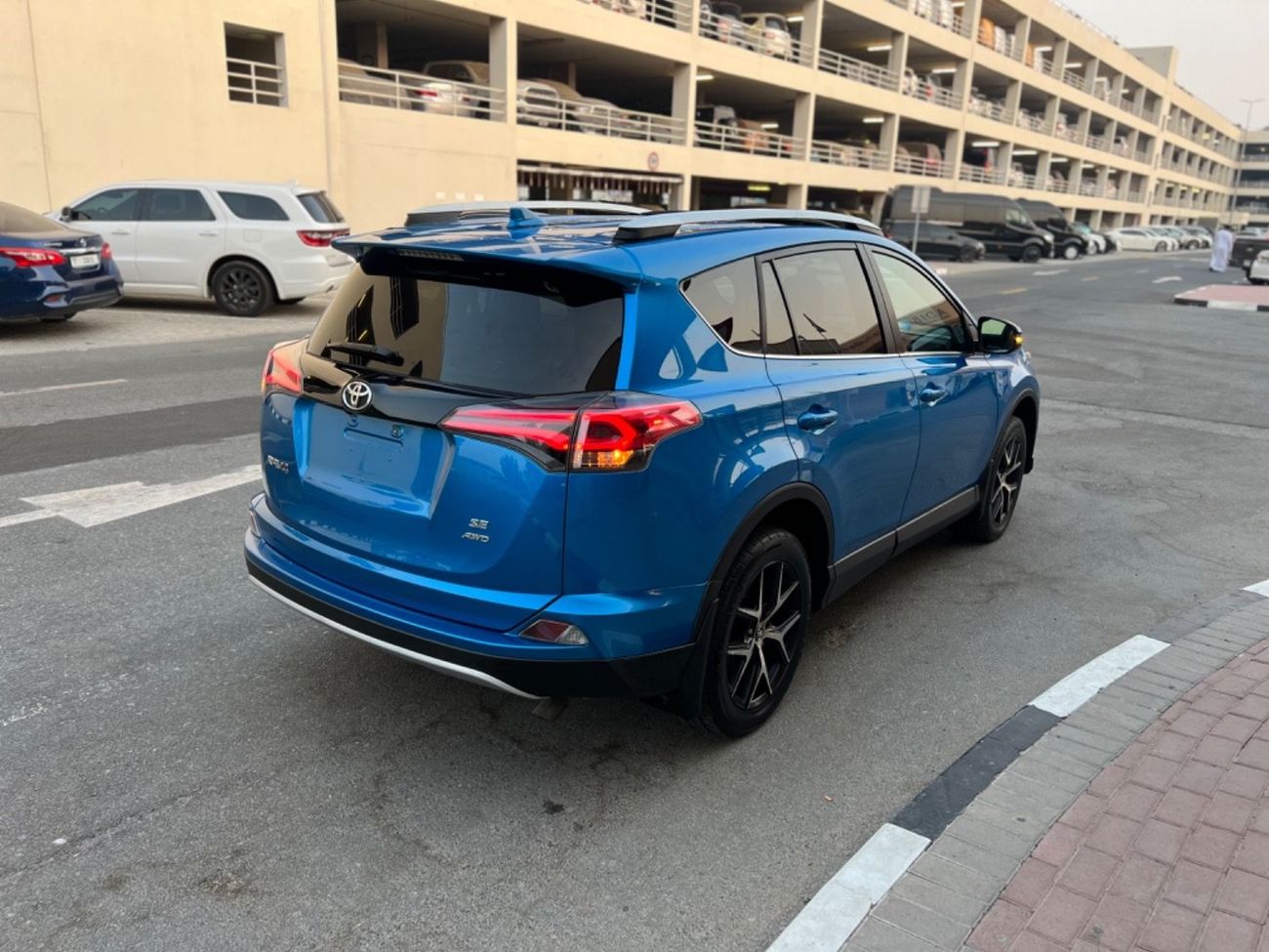 تويوتا راف ٤ Limited 2.5L 2016 RAV4 SE AWD FULL OPTION