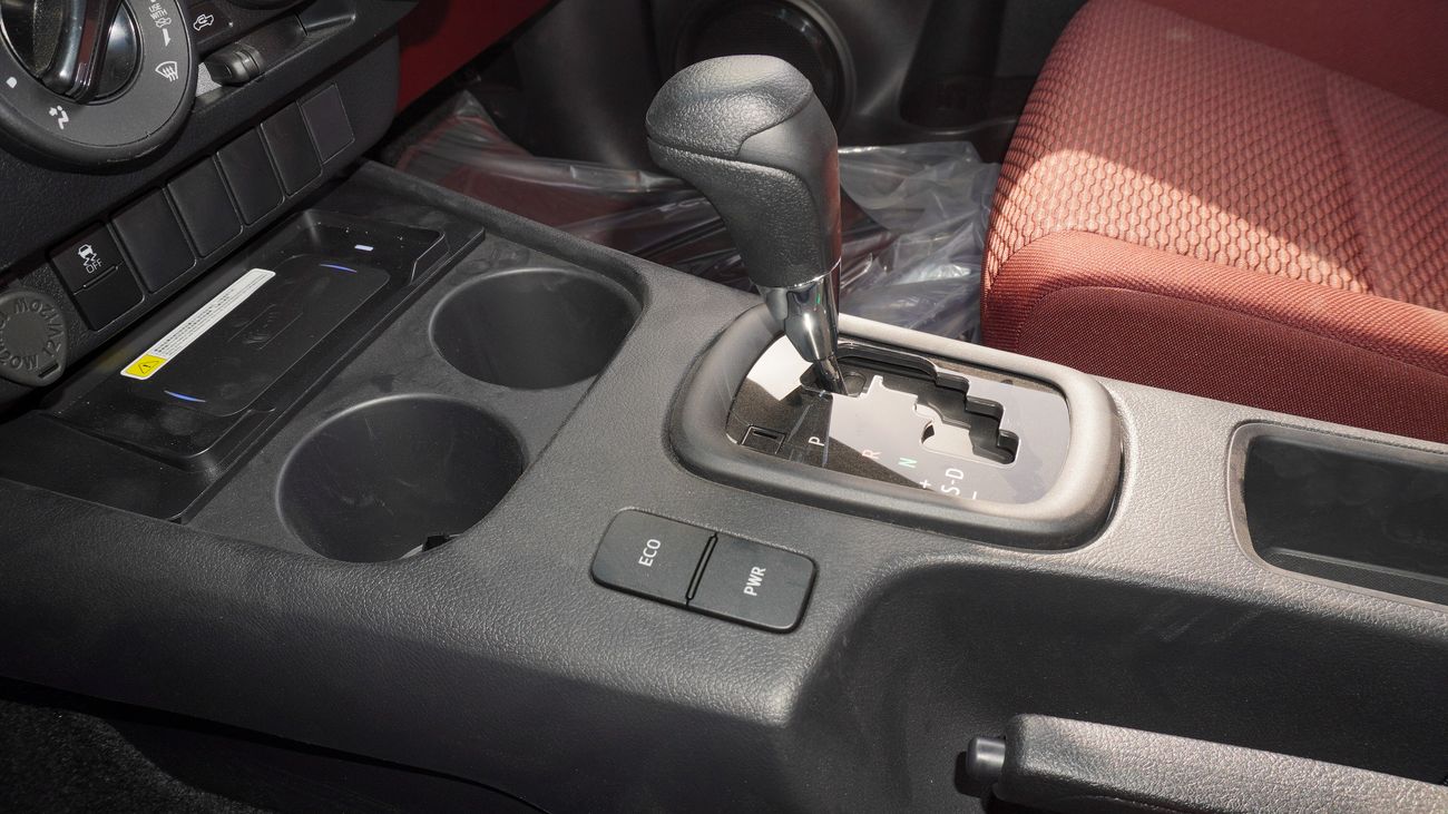 Toyota Hilux GLS 2.7L 2WĎ  A/T