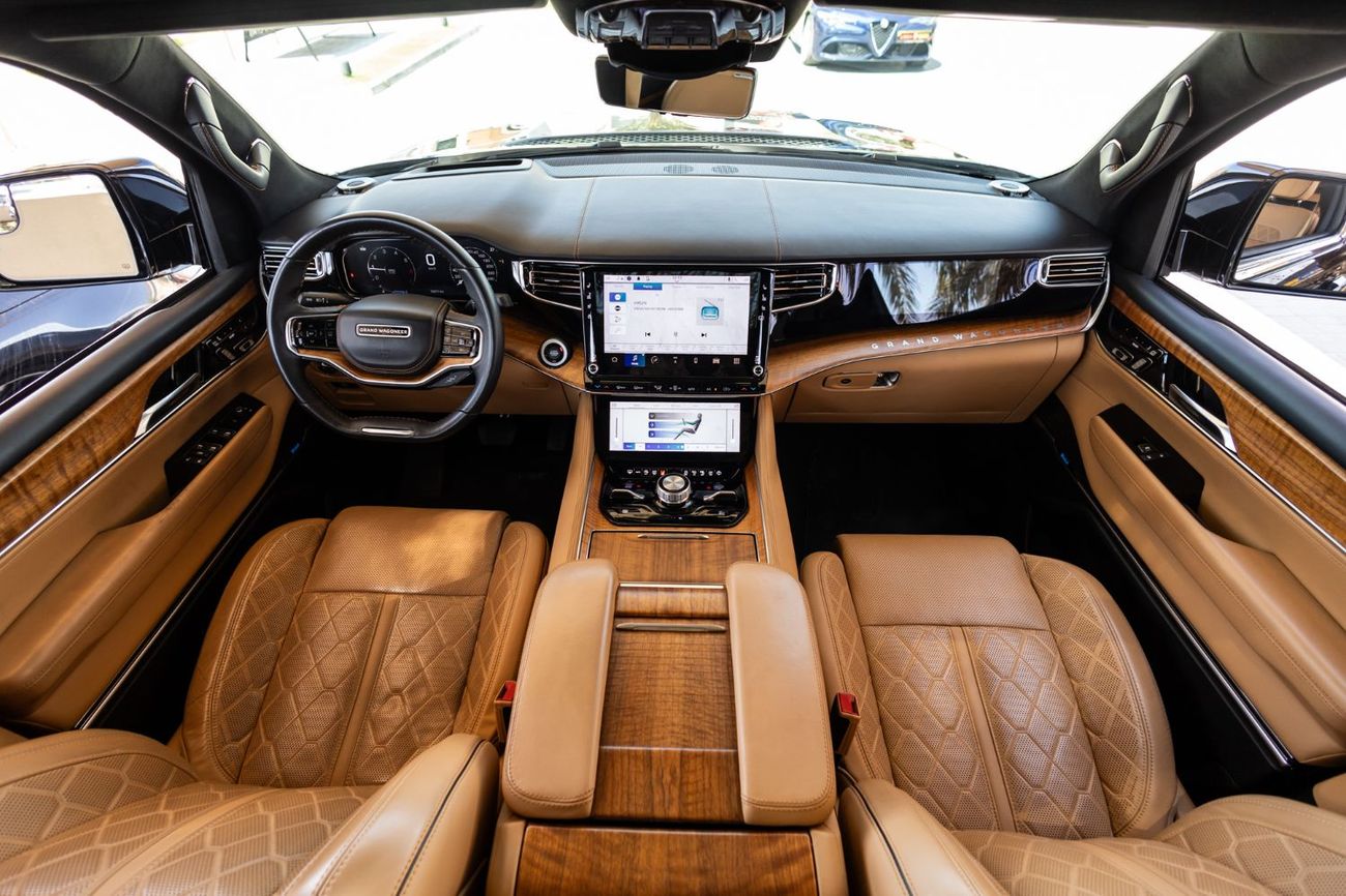 جيب جراند واجونير Series III 3.0T