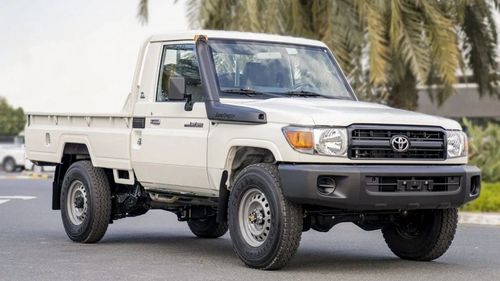 تويوتا لاند كروزر بيك آب Toyota Land cruiser LC79 single cabin 4.0L petrol