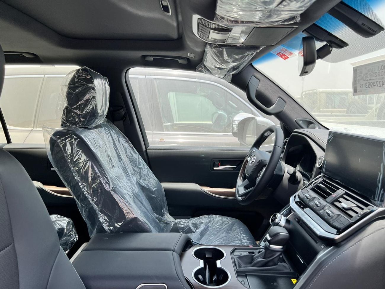 تويوتا لاند كروزر 2026 Toyota Land Cruiser LC300 VX+ 3.5L V6 Twin Turbo Petrol A/T 4WD Only For Africa