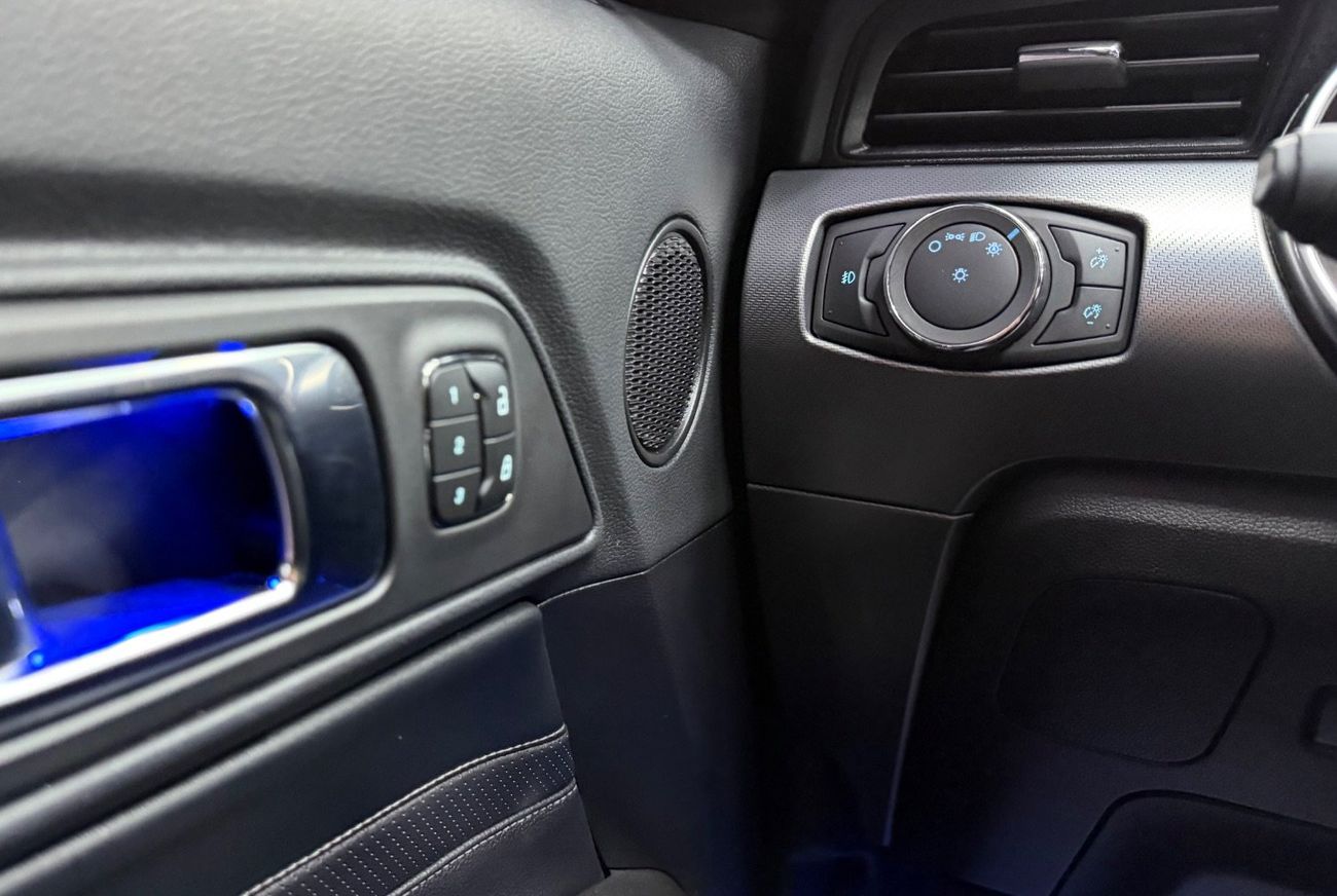 Ford Mustang GT Premium 5.0L V8