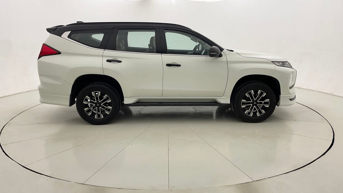 ميتسوبيشي مونتيرو سبورت GLS HIGHLINE PRIME EDITION 3 | بدون دفعة مقدمة | اختبار القيادة في المنزل