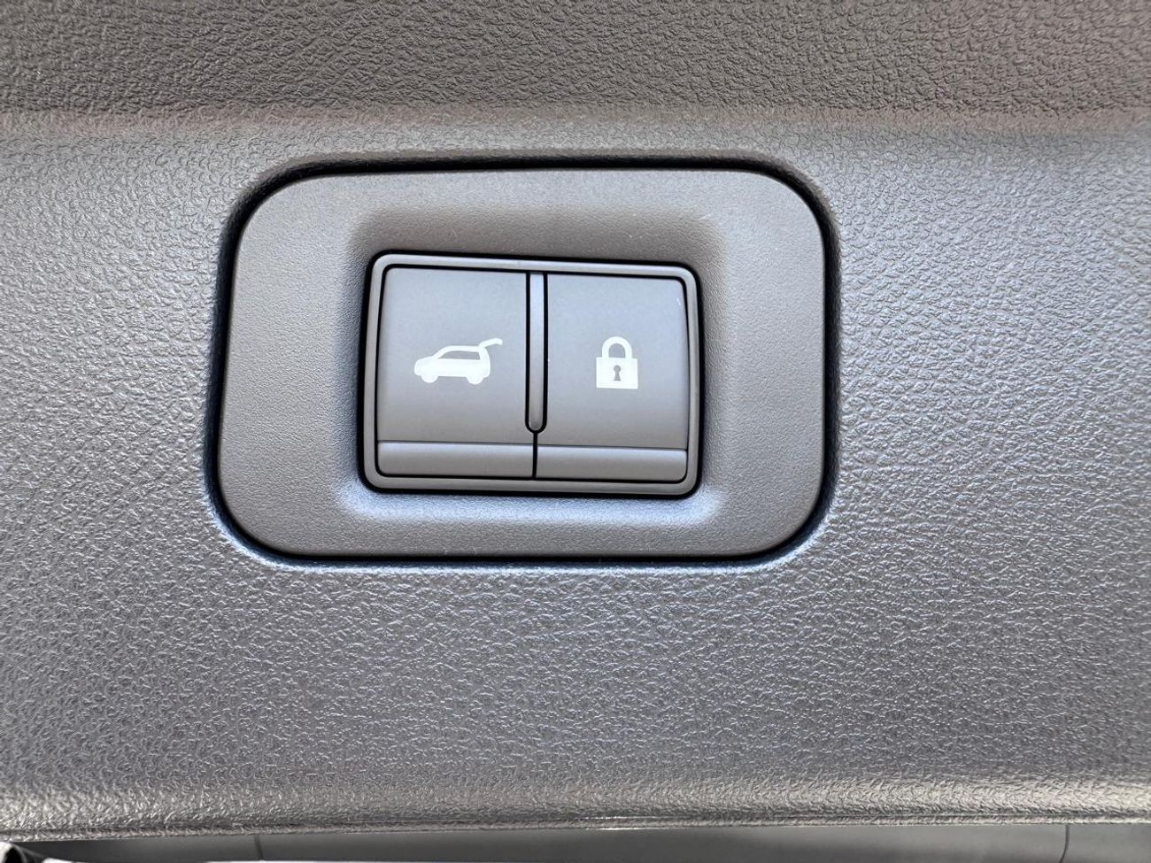 Nissan Patrol SE Platinum City 3.8L (Ext _GRAY  Inter_BURGUNDY)