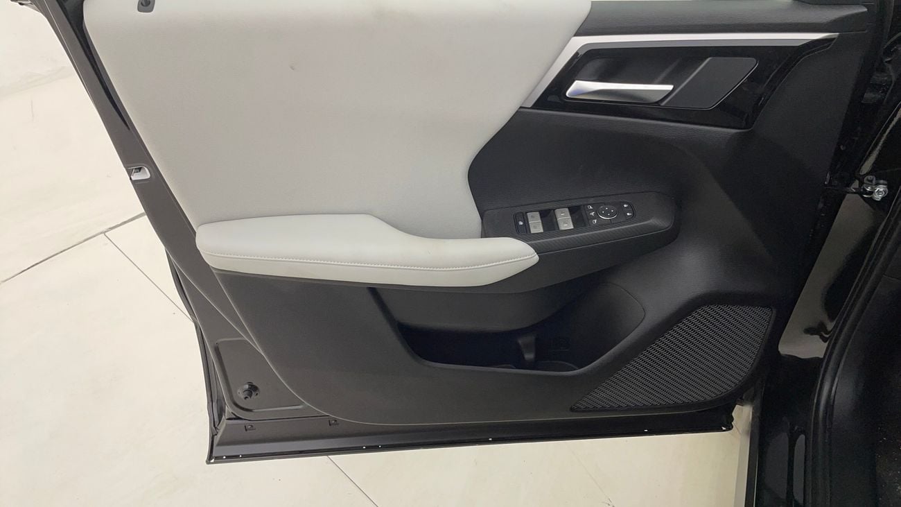 Mitsubishi Outlander MIDLINE WITH SUNROOF 2.5 | Zero Down Payment | Home Test Drive