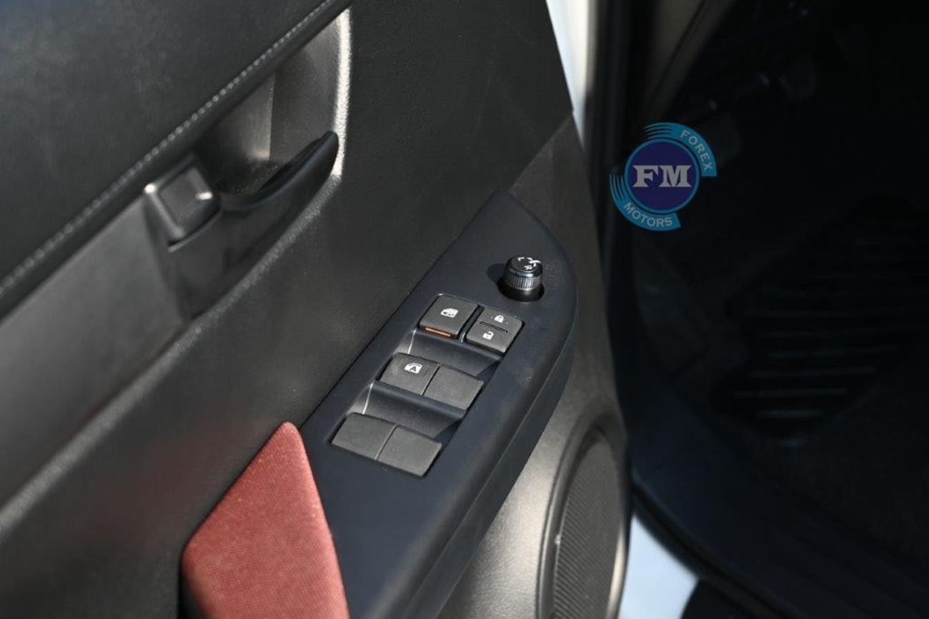 تويوتا هيلوكس Double Cab DLX-G 2.4L Diesel 4WD 6 Seater Manual