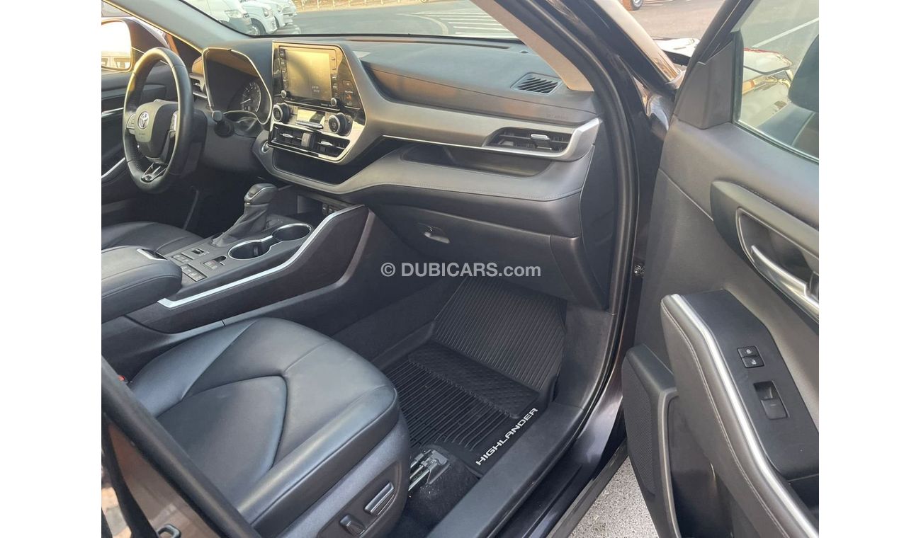 Toyota Highlander 2020 Toyota Highlander XLE AWD/ EXPORT ONLY / فقط للتصدير