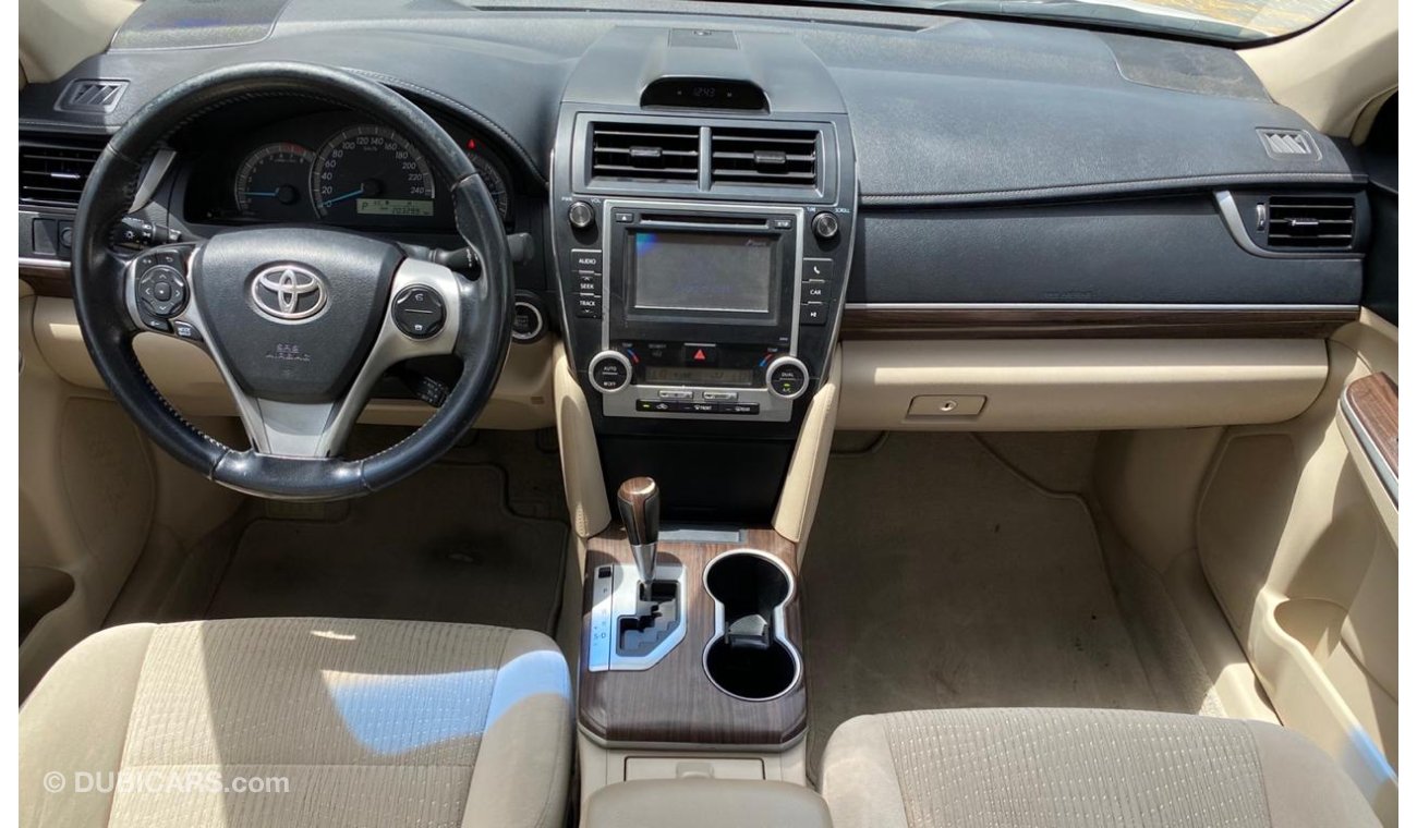 Toyota Camry 2014 SE Ref#188