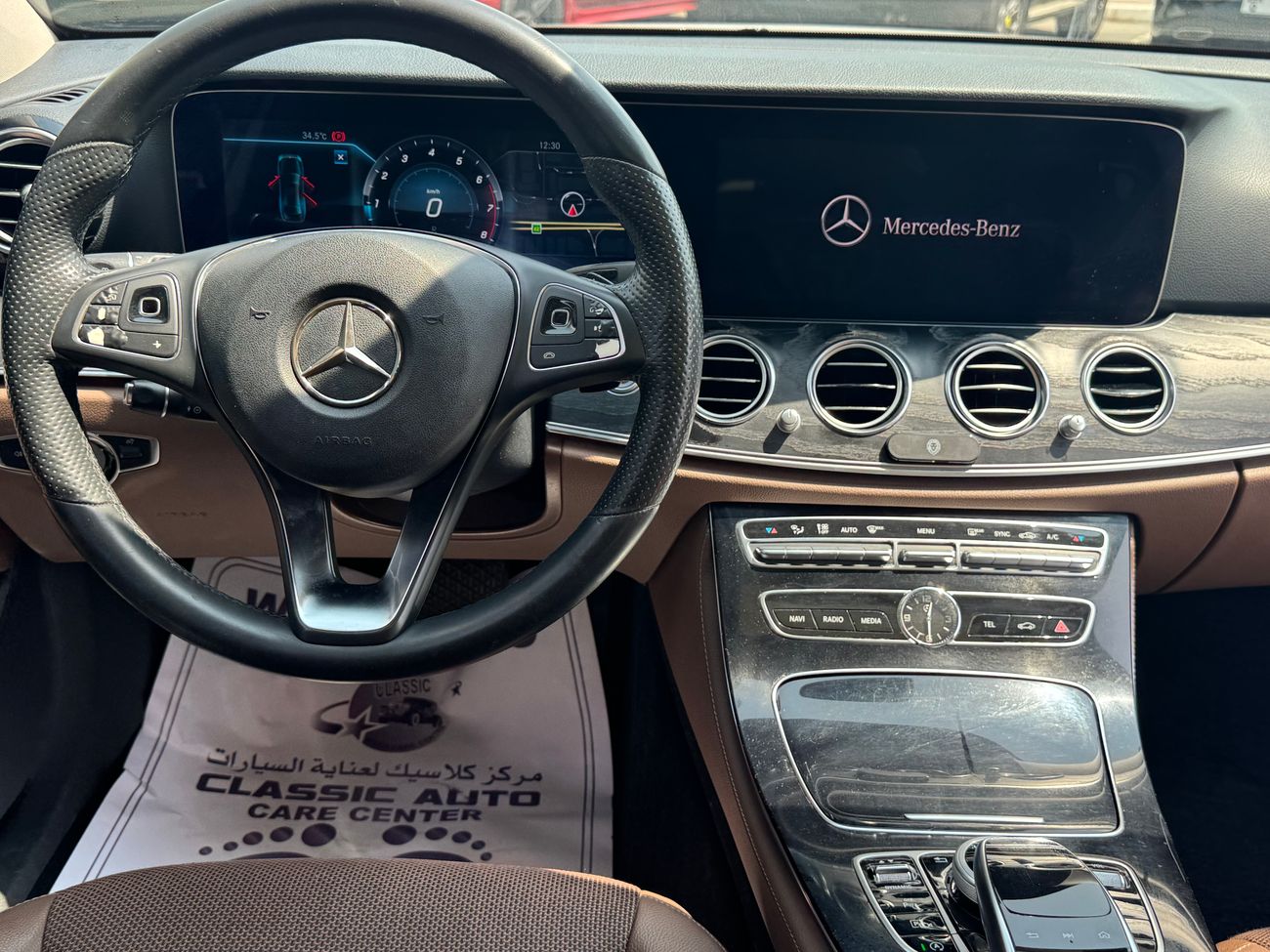 Mercedes-Benz E200 E200