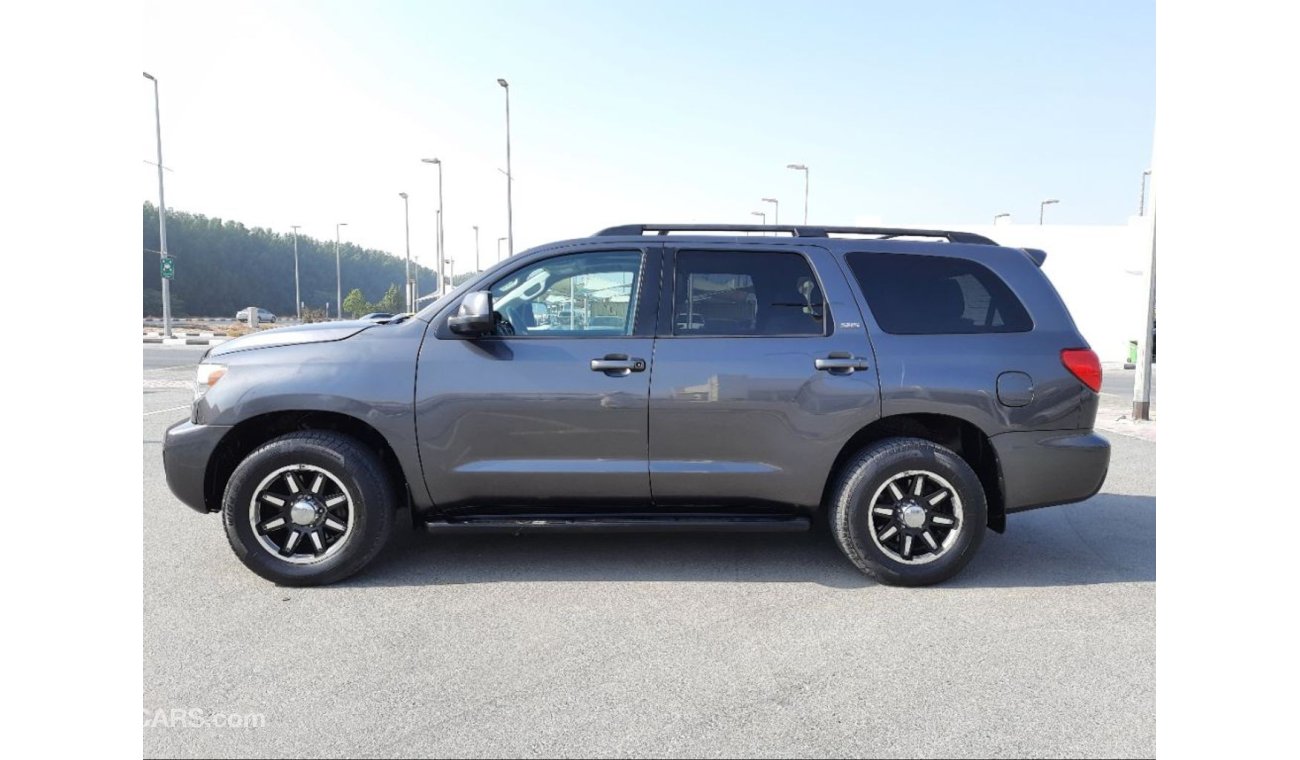 Toyota Sequoia Toyota sequoia 2014 ,,,sunroof very good coundation for sale