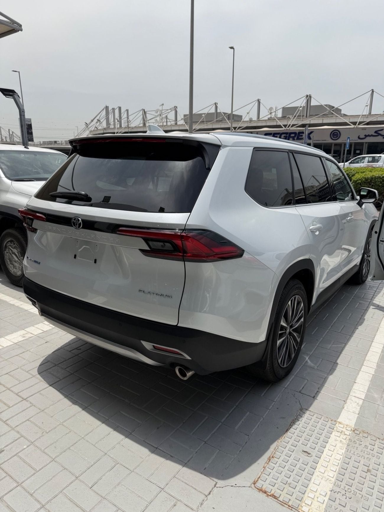 Toyota Grand Highlander Platinum Hybrid Max
