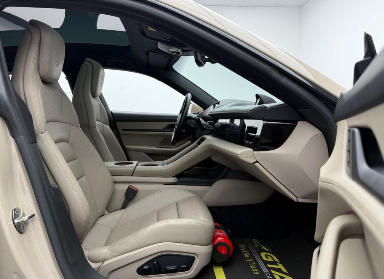 Porsche Taycan 2021 Porsche Taycan 4S, Porsche Battery Warranty+Full Service History, GCC Specs