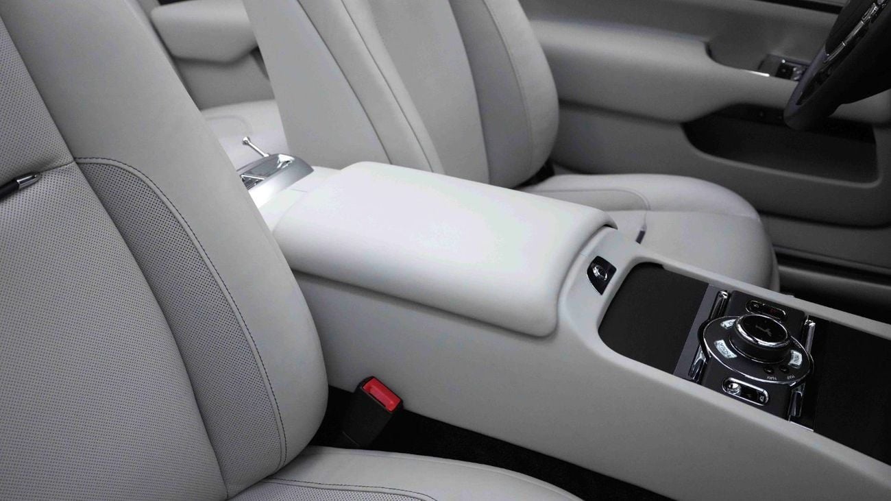 Rolls-Royce Onyx Dawn | LIMITED OFFER | IMMACULATE CONDITION | 2022 | V12 | 563 HP | 3-YEAR WARRANTY AND SERVICE