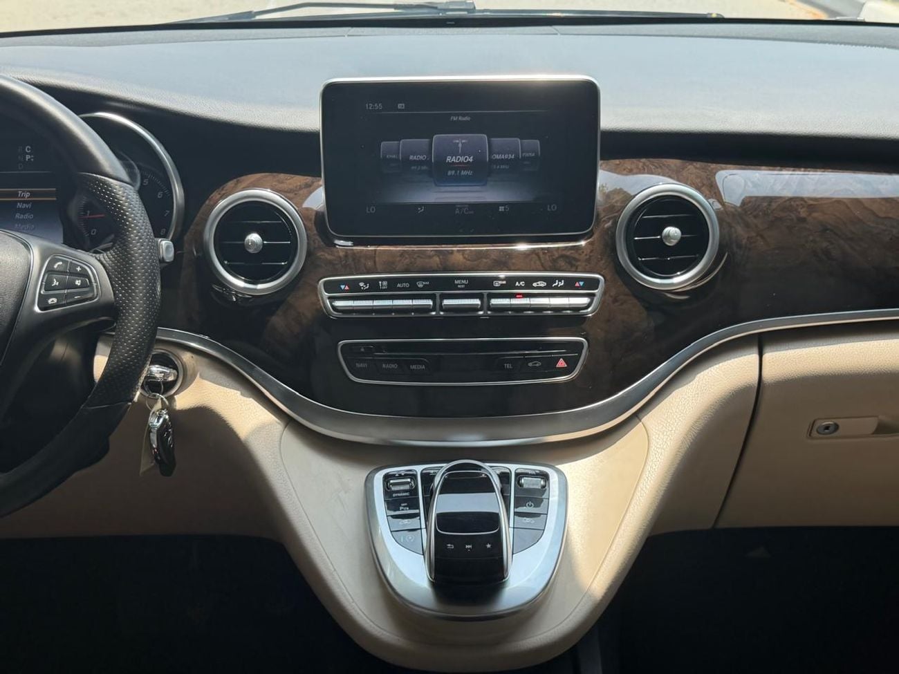 مرسيدس بنز V 250 AVANTGARDE LWB