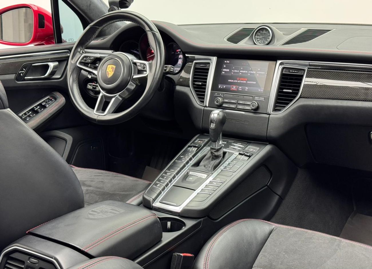 بورش ماكان GTS 3.0L (360 HP) 2017 Porsche Macan GTS, Service History, Excellent Condition, GCC