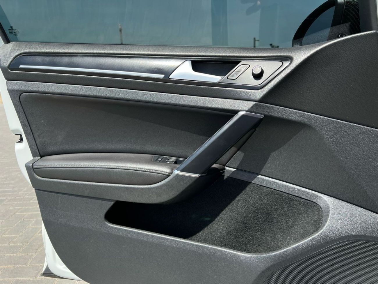 Volkswagen Golf R GCC