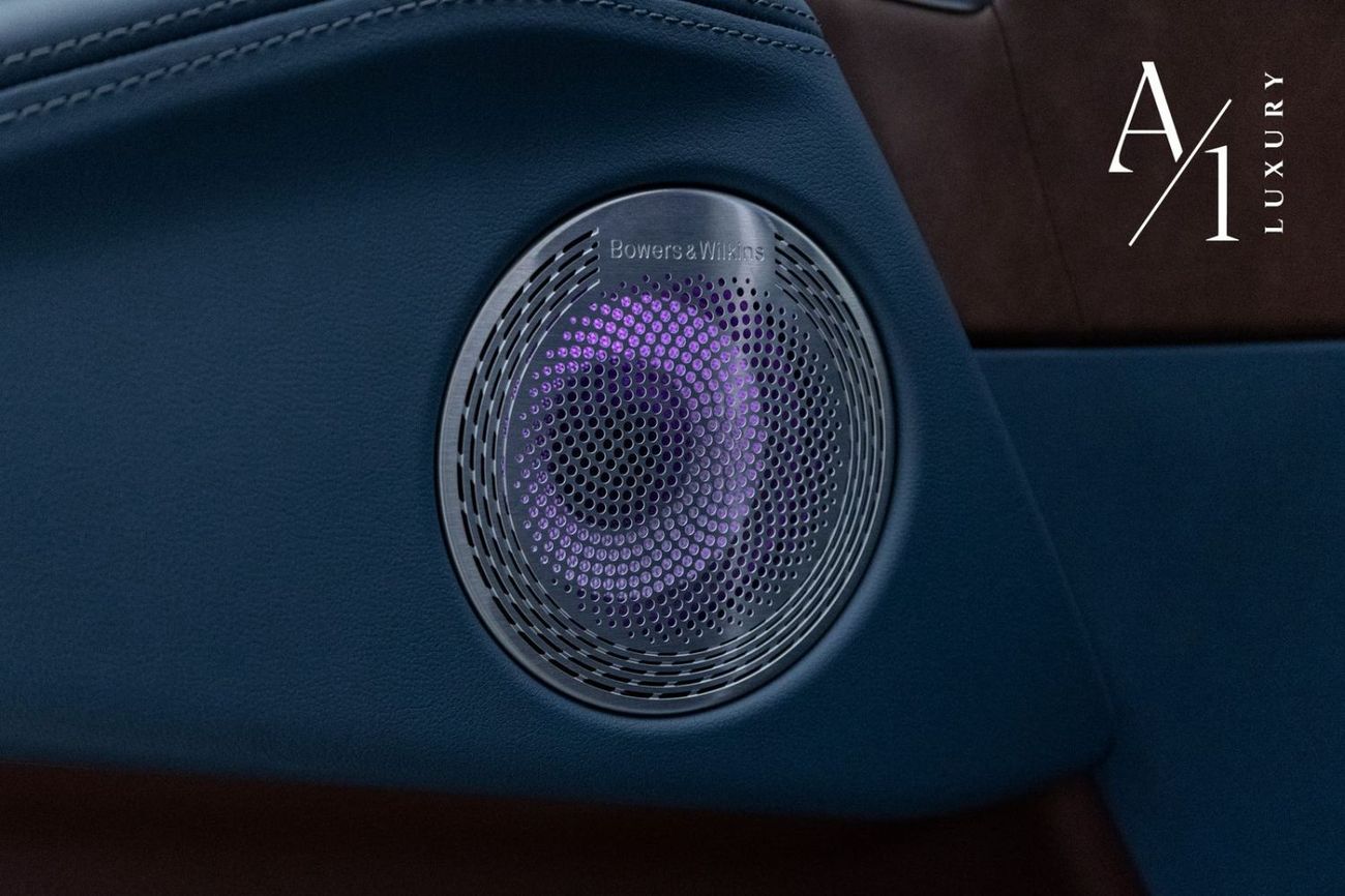 بي أم دبليو XM 2023 BMW XM, May 2027 BMW Warranty + Service Pack, Fully Loaded, Very Low Kms, GCC