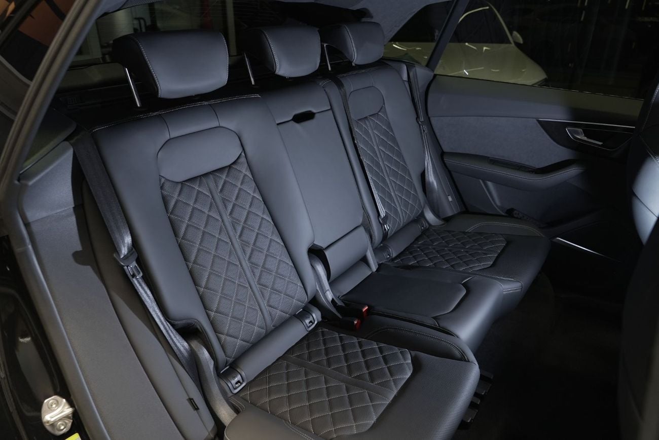 Audi Q8 etron AUDI Q8 S-LINE SPORT 2025 NEW