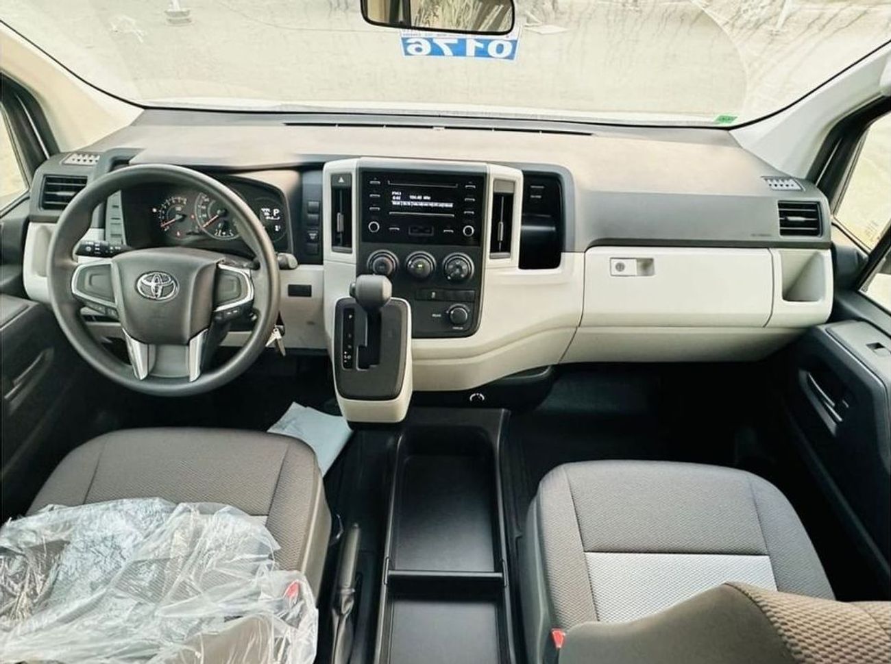 Toyota Hiace 3.5L, HIGH ROOF, PETROL, AUTOMATIC TRANSMISSION, 13 PERSON, AIRCONDION, POWER WINDOWN, MODEL 2025