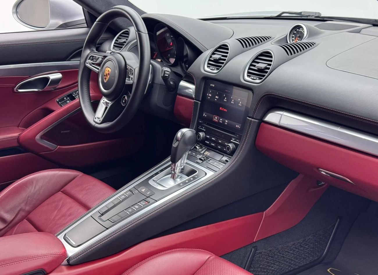 بورش كايمان 718 2018 Porsche 718 Cayman GTS, 2026 Porsche Warranty, Full Porsche Service History, Fully Loaded, GCC