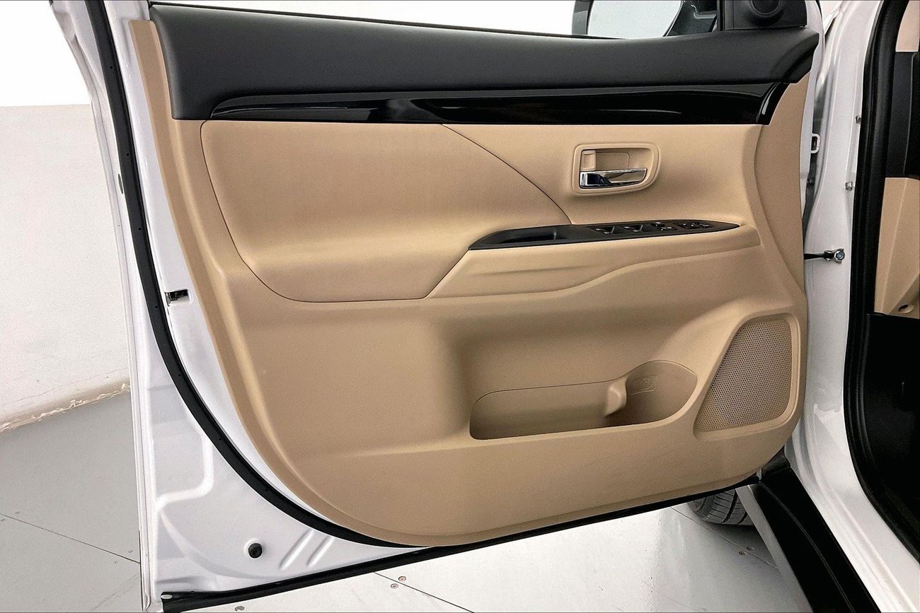 Mitsubishi Outlander GLX Midline | 1 year free warranty | 0 Down Payment