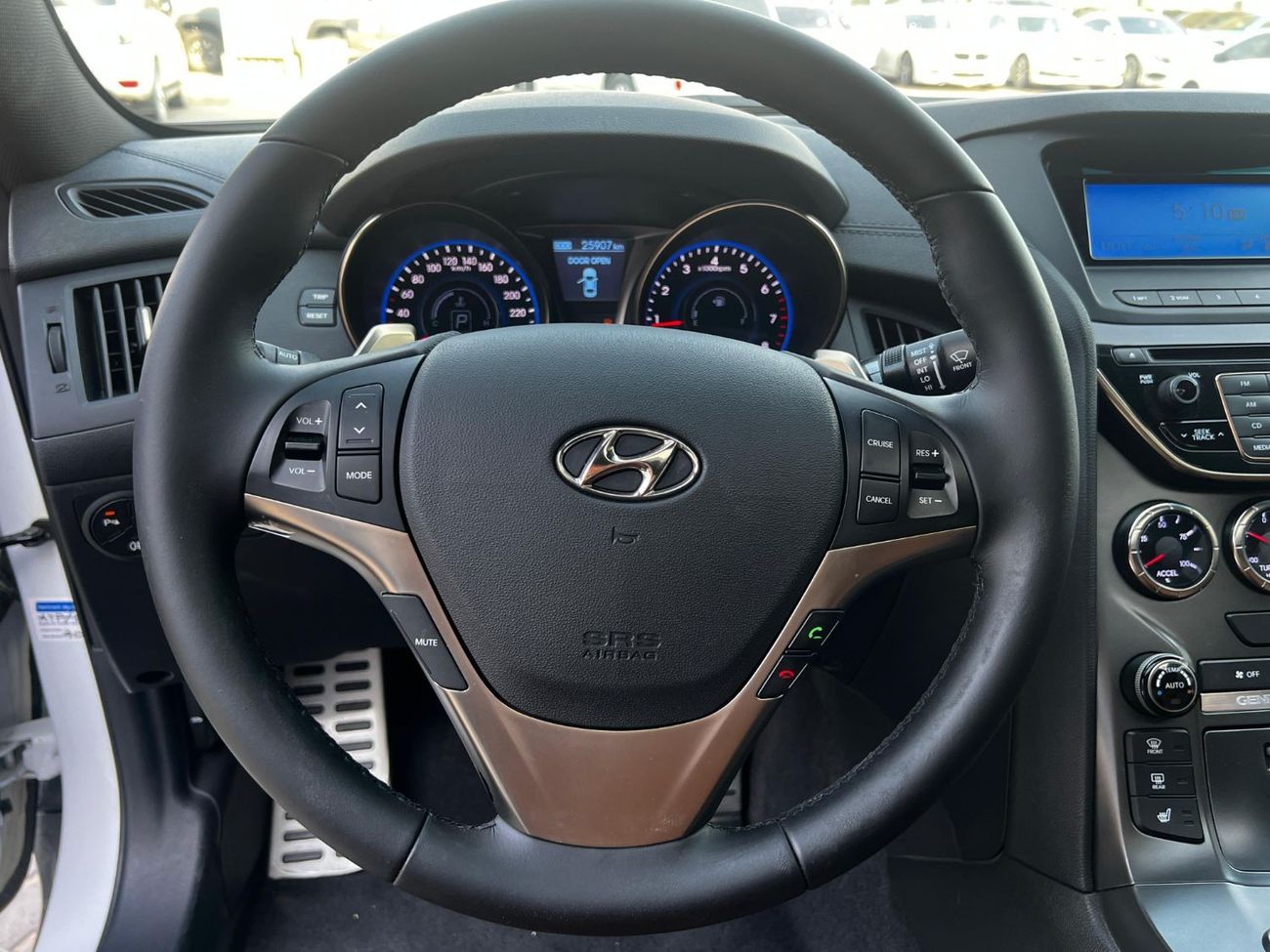 هيونداي جينيسس بلاتينوم