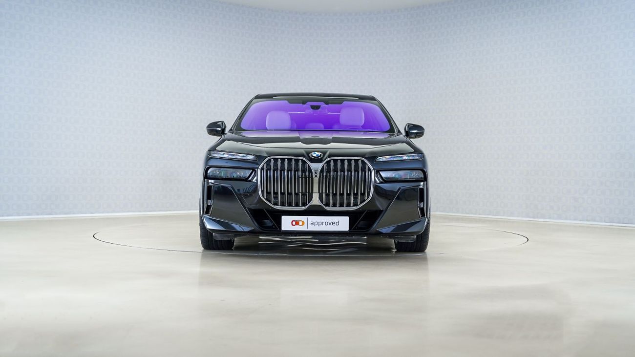 BMW 740i 740i M-Sport | AED 5,852 PM | Warranty & Service June 2028  | GCC