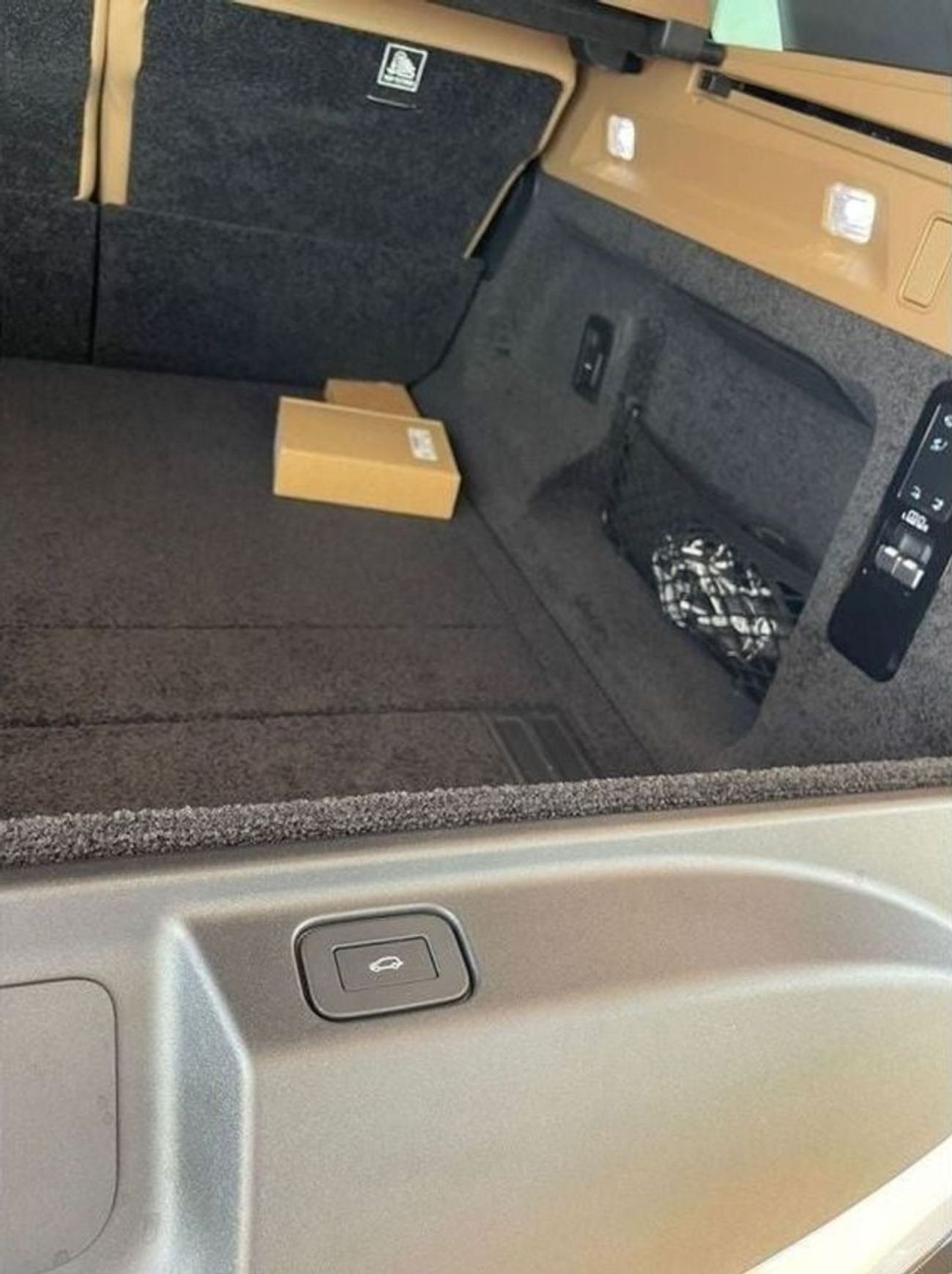 لاند روفر رينج روفر RANGE ROVER AUTOBIOGRAPHI P530 MODEL 2023