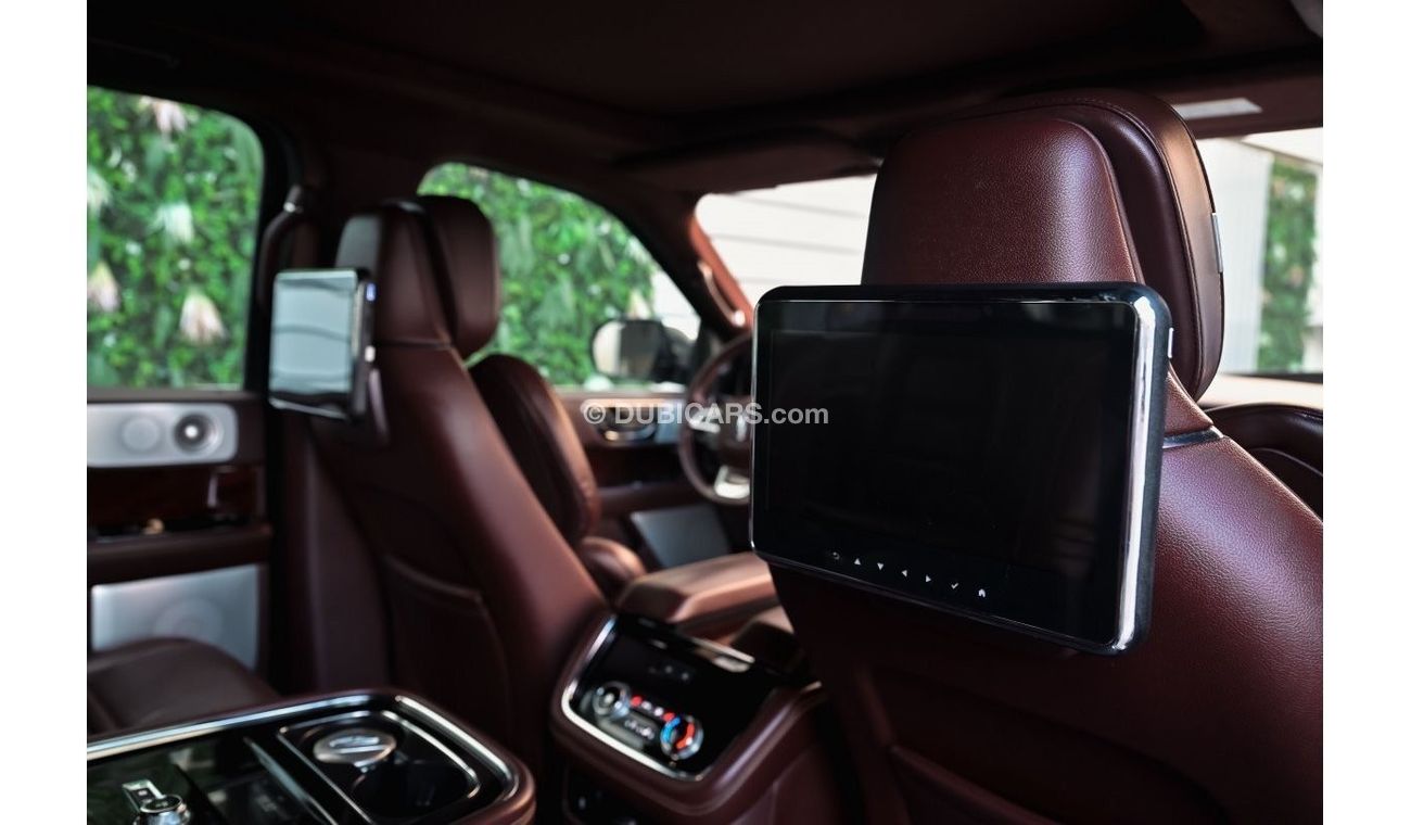 Lincoln Navigator L Presidential | 5,873 P.M  | 0% Downpayment | Magnificient Condition!