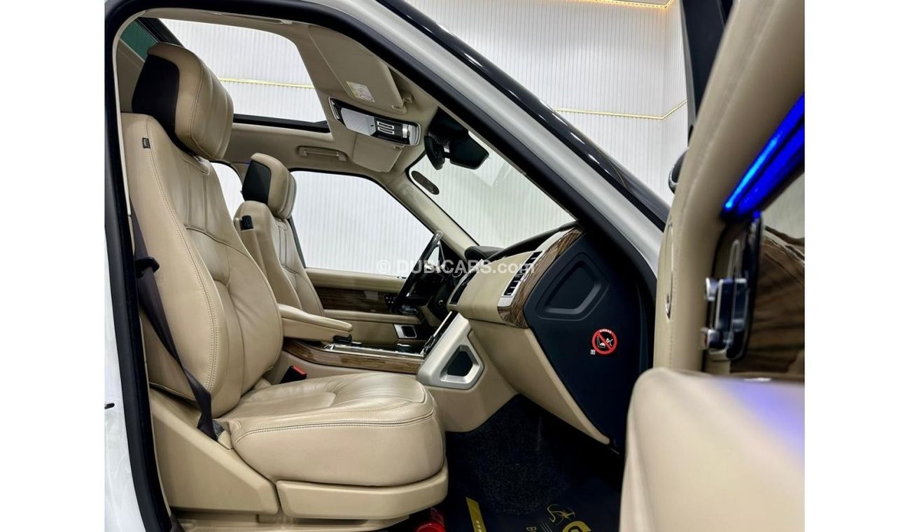 Land Rover Range Rover 2019 Range Rover Vogue HSE V6, Oct 2024 Range Rover Warranty, Dec 2025 Range Rover Service Pack, GCC