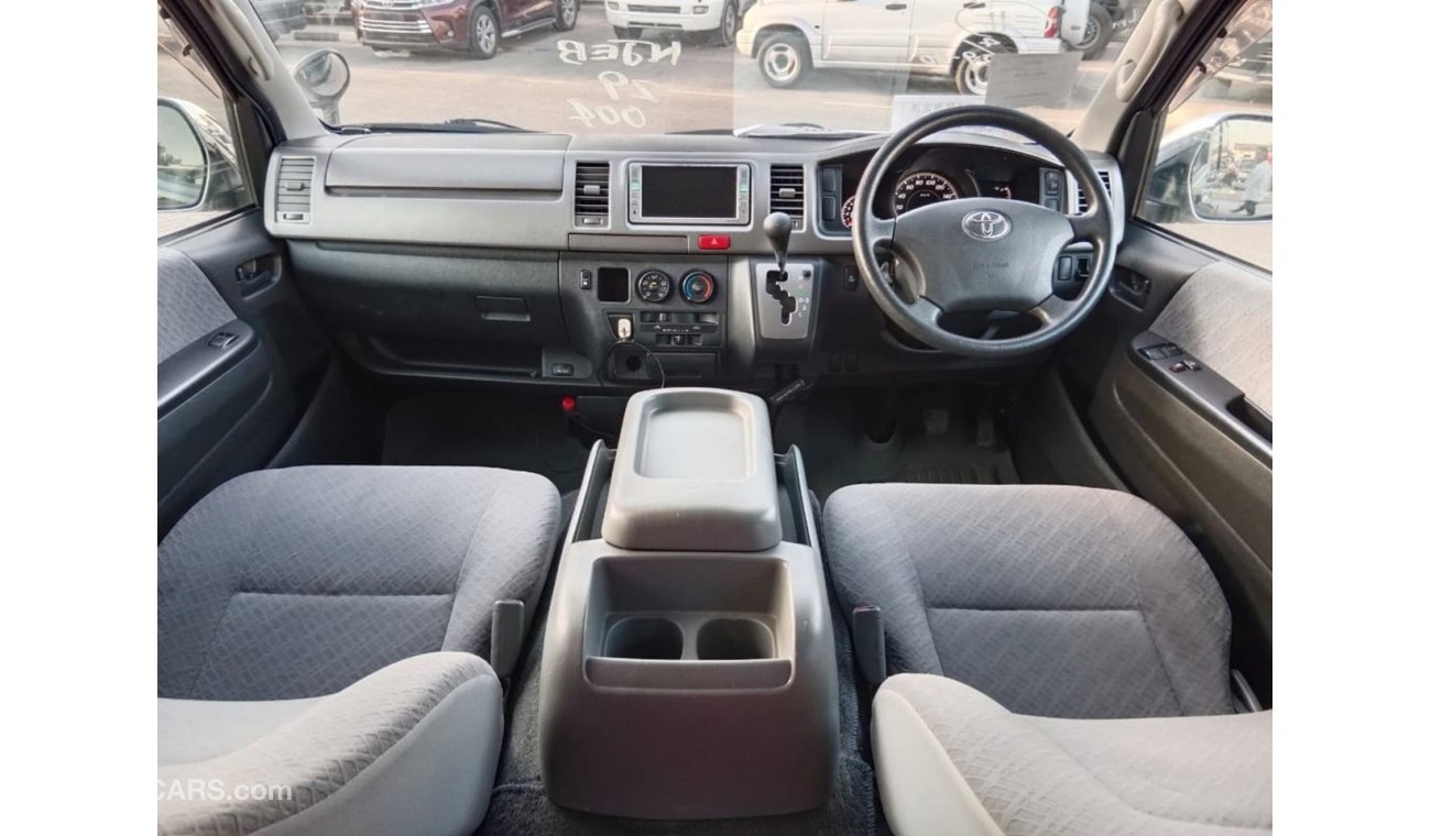 تويوتا هاياس TOYOTA HIACE VAN RIGHT HAND DRIVE (PM1430)