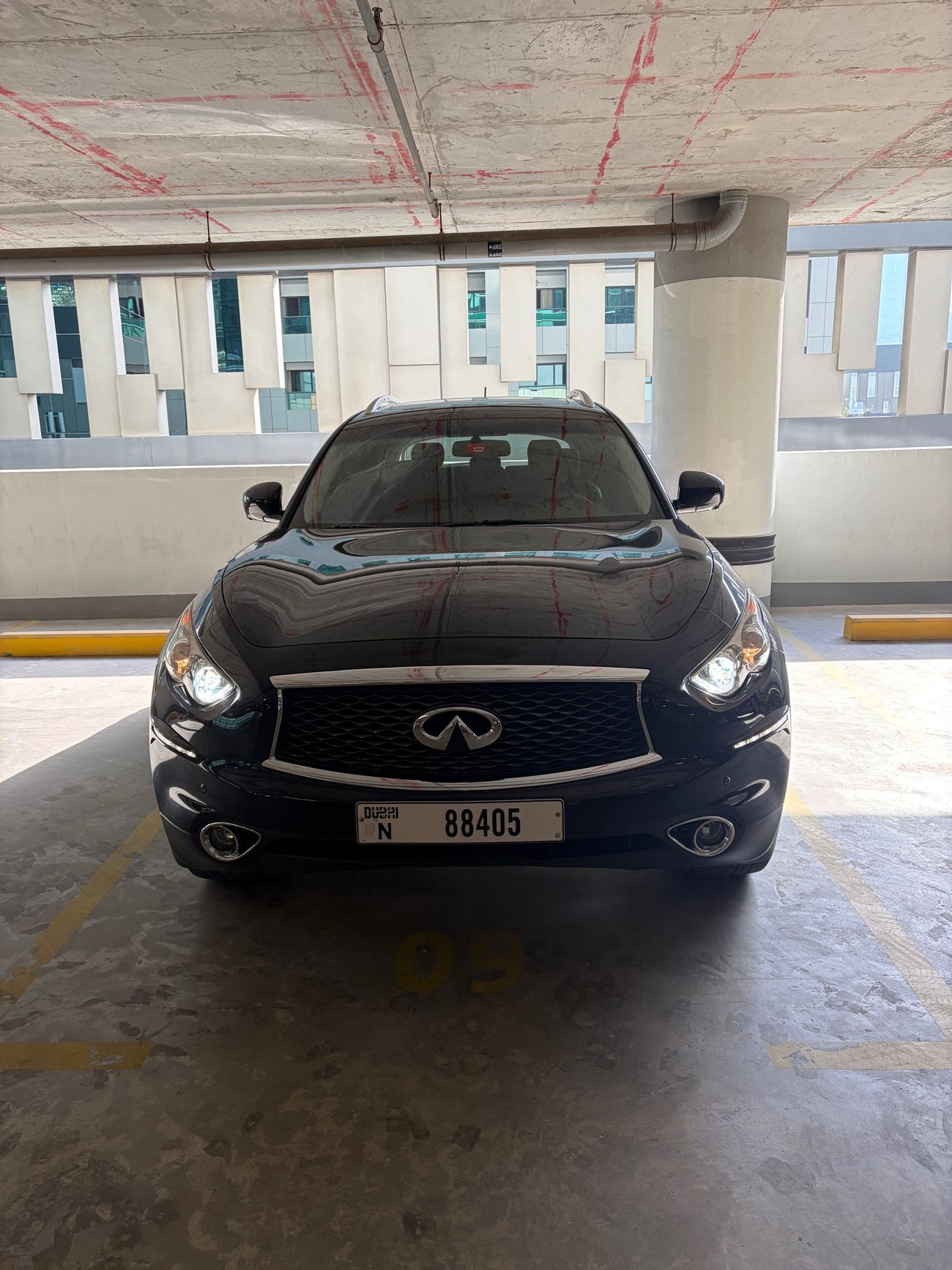 Infiniti QX70