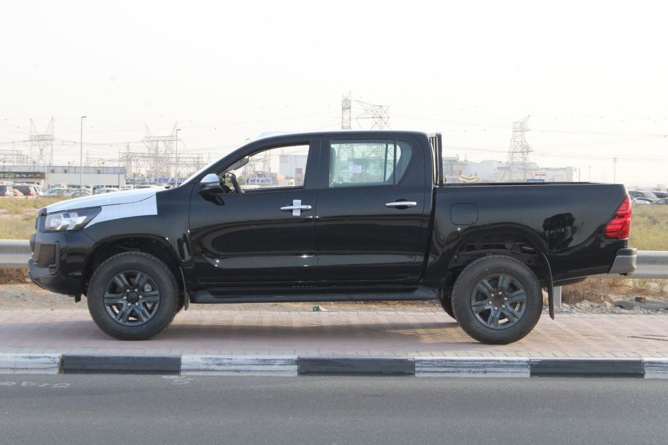 تويوتا هيلوكس TOYOTA HILUX 2.4L DIESEL 4 X 4 DOUBLE CABIN ACTIVE MANUAL TOYOTA HILUX 2.4L DIESEL 4 X 4 DOUBLE CABIN MANUAL