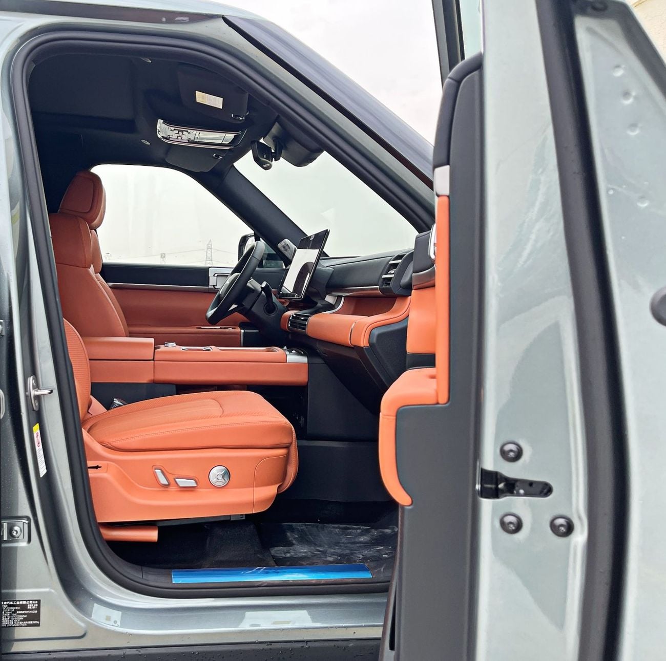 BYD Leopard Titanium 7 DM-i PLUG IN HYBRID190KM 4WD ULTRA EDITION